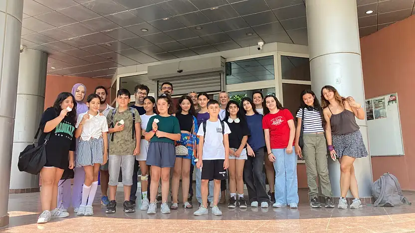 Minik kâşifler Bornova'da bilimin izinde