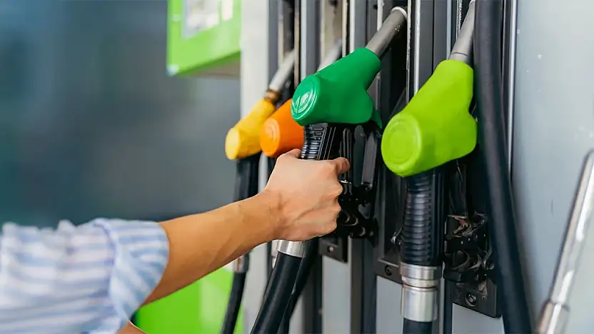 Motorine bu gece yarısından itibaren indirim geliyor