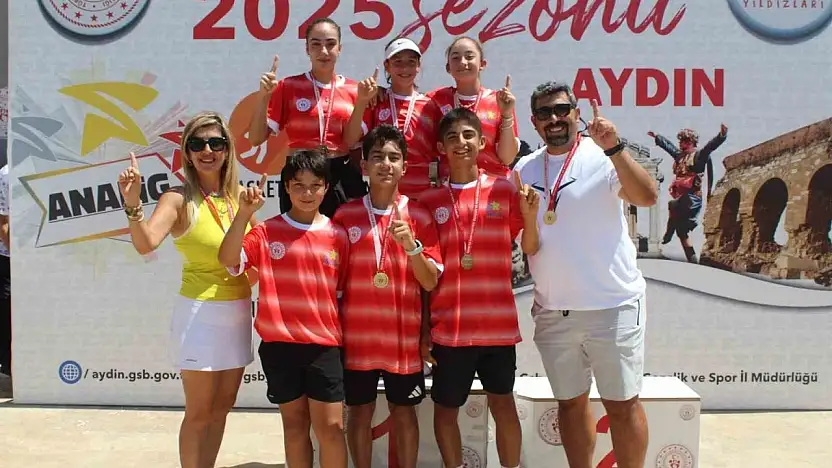 Muğla tenis takımlarından ANALİG'de çifte zafer