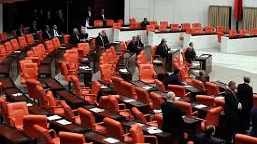 Torba yasa TBMM'de kabul edildi: Emekli maaşı artıyor, TSK ve Turizmde önemli değişiklikler