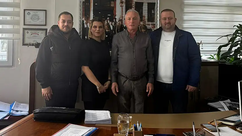 TV9 ve Küçük Menderes Gazetesi'nden Ödemiş Esnaf Kefalet Kooperatifi Başkanı Turgut Usluca'ya ziyaret