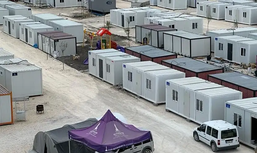 Acı hatıraların yerini lüks yapılar alıyor: Bayraklı konteyner kente 1034 konut!