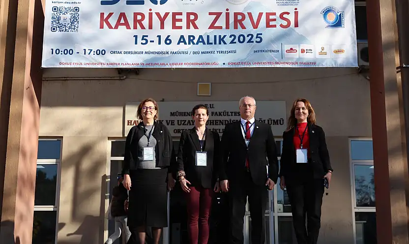 DEÜ  2025 Kariyer Zirvesi başladı: Öğrenciler sektörle buluştu