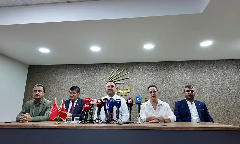 Gümrükçü'den CHP'den ayrılanlara tepki daha kaç Menderes daha kaç Foça olacak