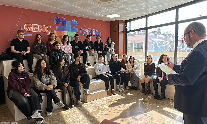 İzmir Büyükşehir Belediyesi'nden gençlere konservatuvar desteği