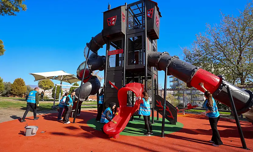 İzmir'de gönüllülerden örnek çevre duyarlılığı