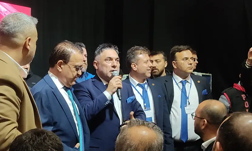 İzmir Kuyumcular Odası'nda Başkan Buyrukçu güven tazeledi!