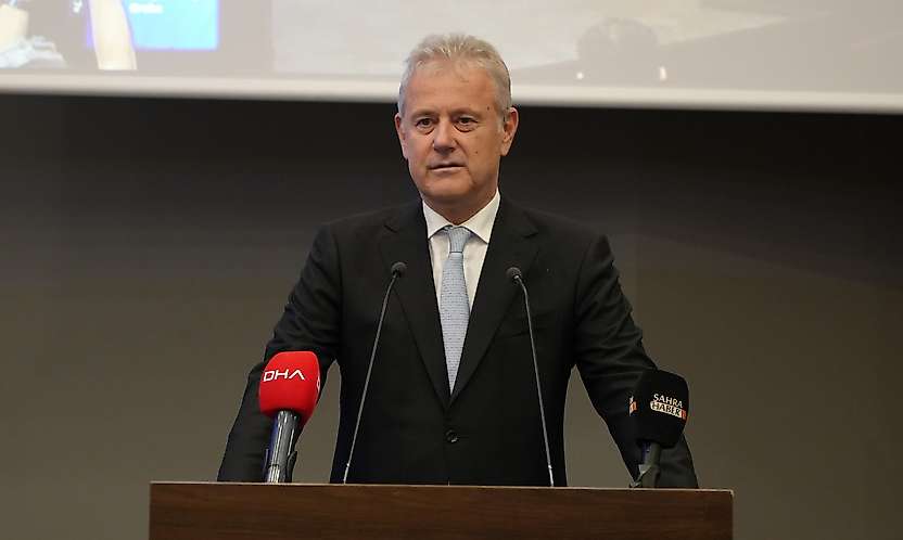 İZTO'da Mahmut Özgener yeniden başkan