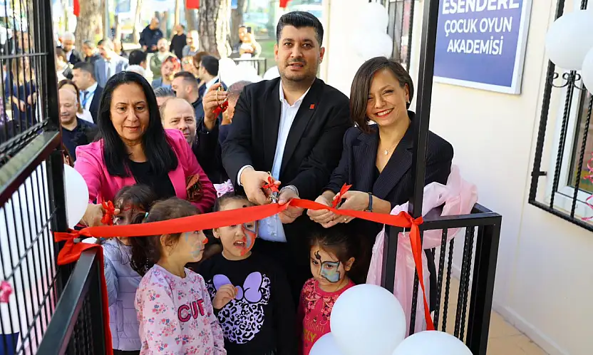 Karabağlar'da 3. Ücretsiz oyun akademisi Esendere ahallesinde hizmete açıldı