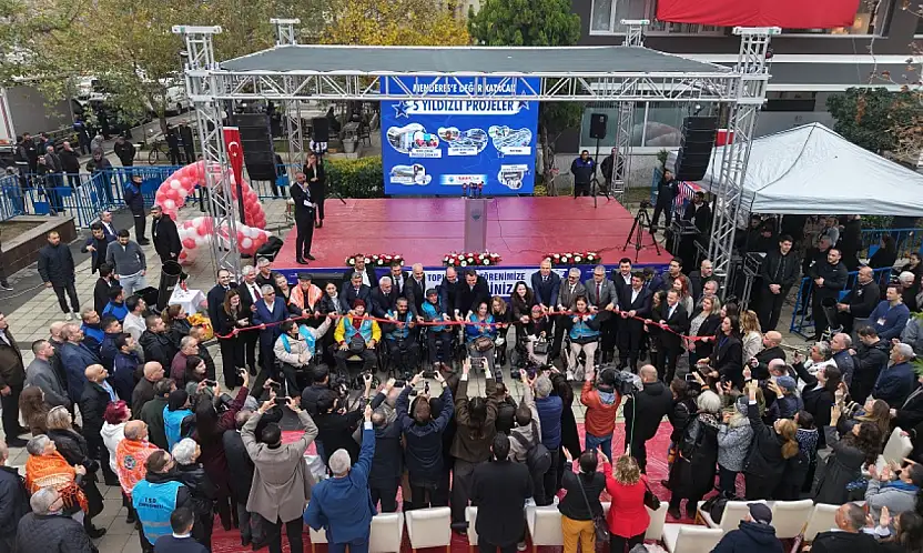 Menderes'te tarihi gün: 5 yıldızlı projelerin toplu açılışı yapıldı