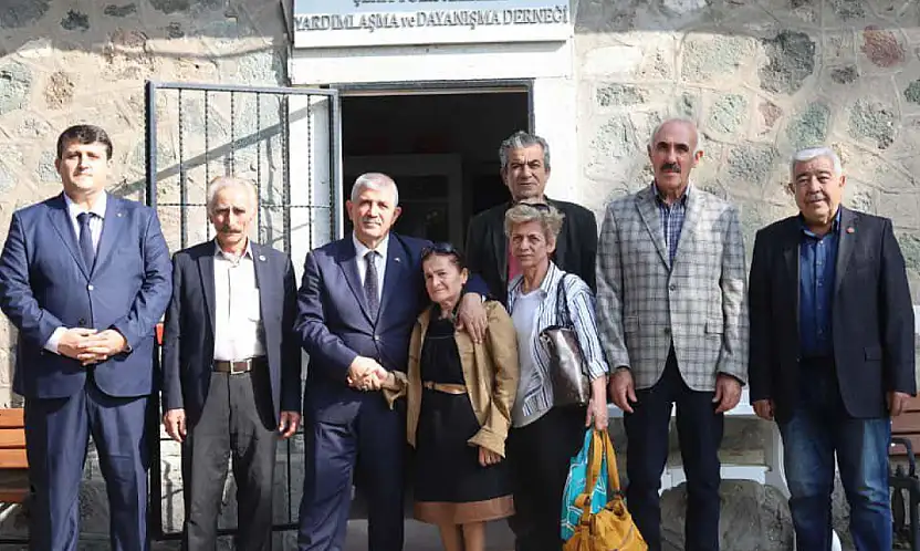 MHP İzmir, 1100 toplantıyla vatandaşla buluşmaya devam ediyor