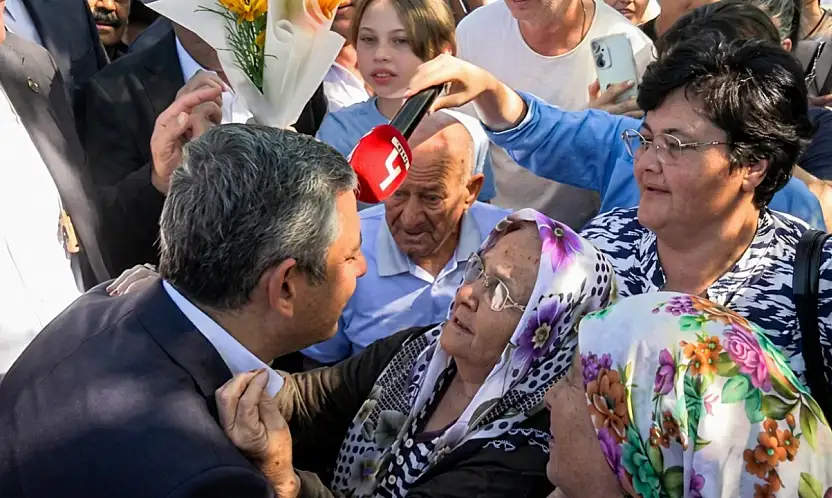 Özgür Özel'in İzmir mesaisi Bayındır'da başladı